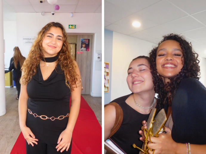 Montage de deux photos en intérieur. À gauche, une jeune femme aux cheveux longs châtains bouclés sourit et pose debout sur un tapis rouge dans un couloir. Elle porte une robe noire et une ceinture dorée. À droite, deux jeunes femmes souriantes posent très proches l’une de l’autre, l’une aux cheveux bruns attachés, l’autre aux cheveux noirs bouclés lâchés. Elles semblent heureuses et tiennent des carnets et une paire de chaussures dorées.