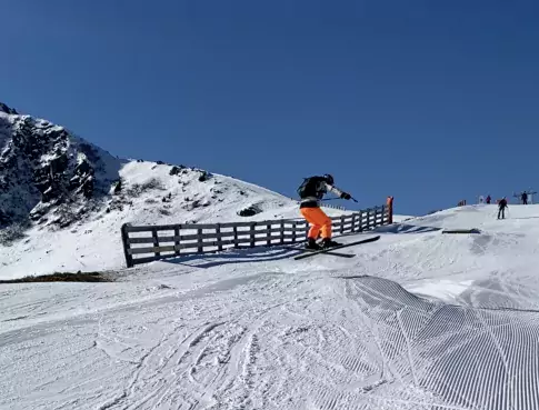 Les iscomiens lyonnais font du ski !
