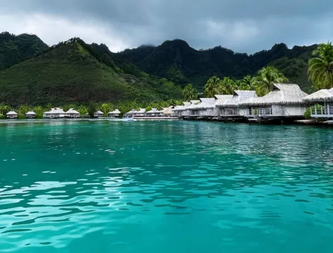 Mon stage en Com' sur une île paradisiaque