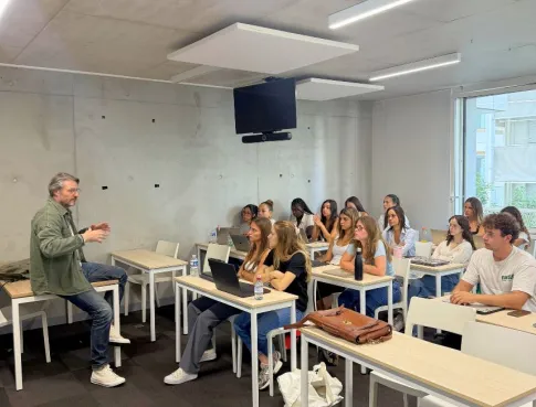 Construire son portfolio en formation directeur artistique à Nice