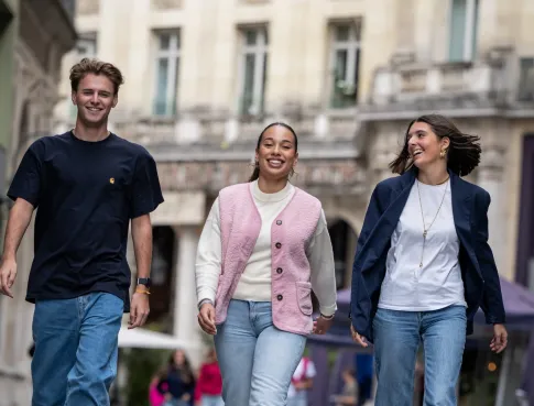 Comment réussir son immersion professionnelle dans les métiers créatifs ?