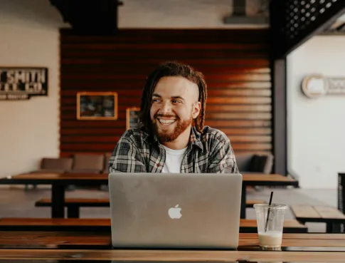 24h dans la peau d'un Social Media Manager