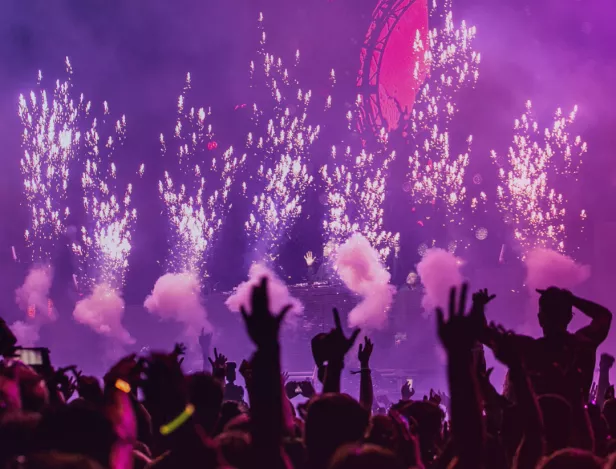Tomorrowland---ISCOM-Strasbourg