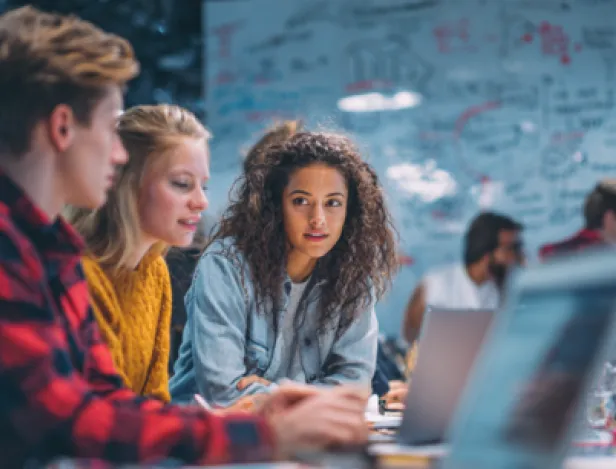 reunion-etudiants-iscom